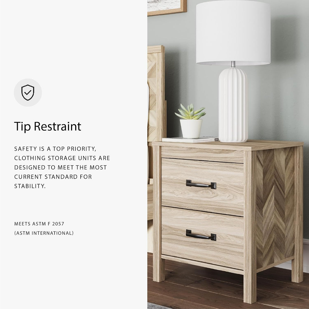 Signature Design by Ashley Battelle Nightstand, Mid Century Modern 2 Drawer Bedside Table, Engineered Wood Construction for Bedroom Storage, Light Oak Finish, 22 inches W