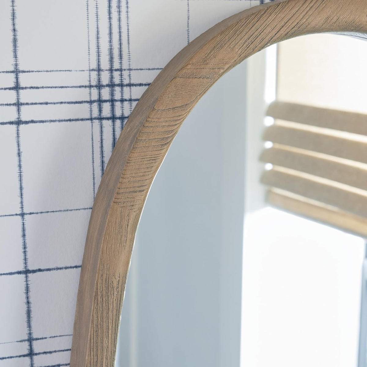 Signature Design by Ashley Aarilynn Casual Accent Mirror with Thick Frame, Antique Brown