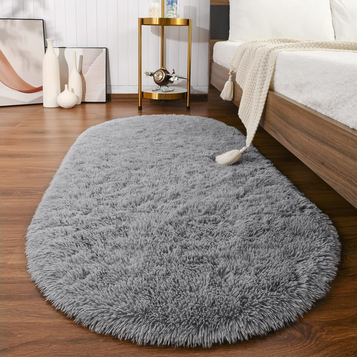 Softlife Fluffy Rugs for Bedroom, Shag Cute Area Rug for Girls/Boys and Kids Baby Room Home Decor, 2.6 x 5.3 Feet Oval Indoor Carpet for Nursery Dorm Living Room, Creamy