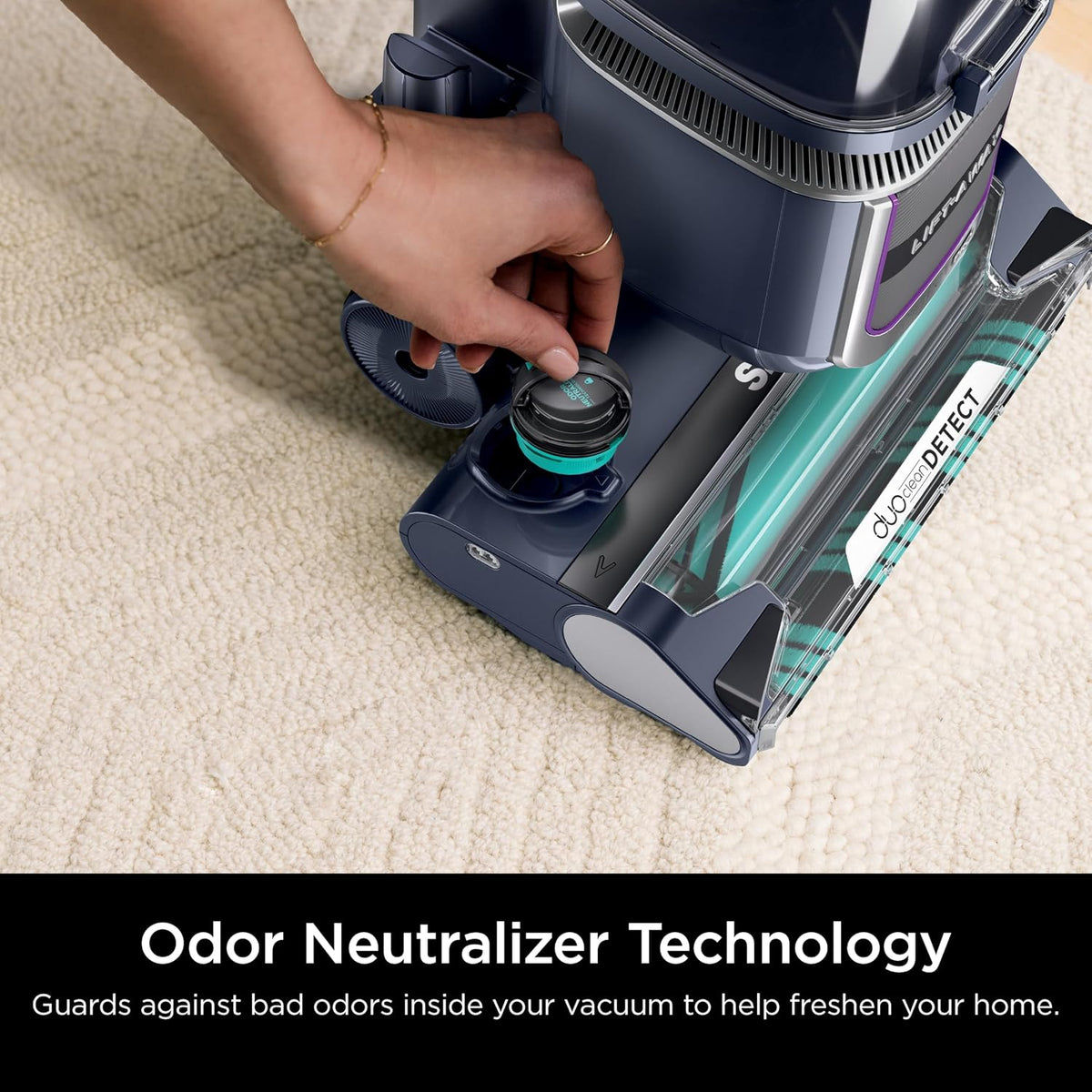 Shark Detect Pro Lift-Away ADV Bagless Vacuum with DuoClean Detect, LA742