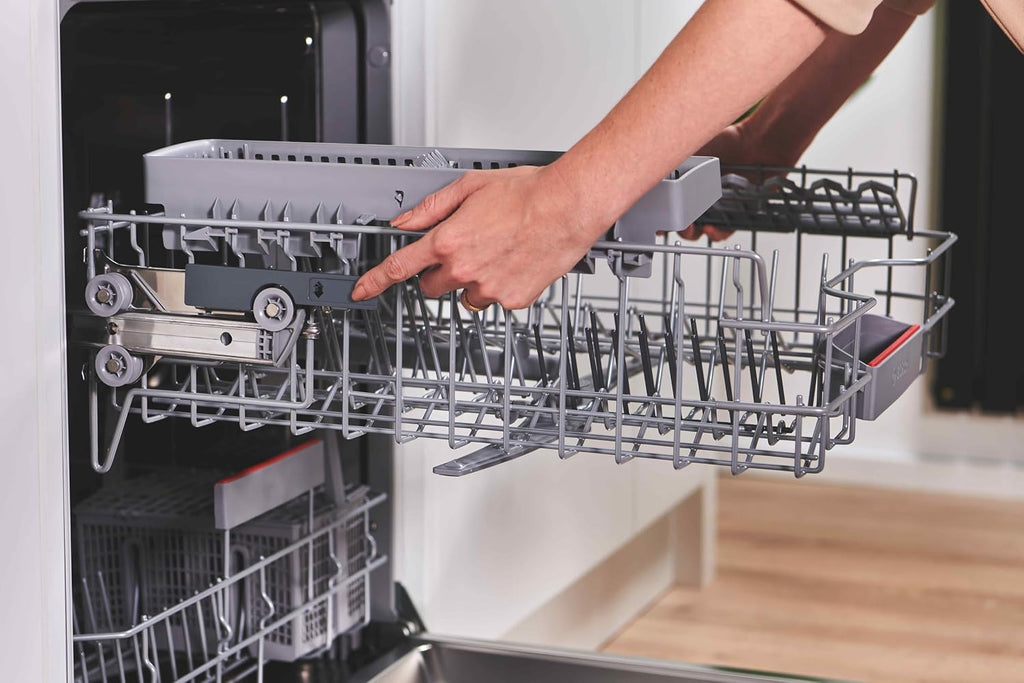 Bosch Series 4 SMS4EKW06G Freestanding Dishwasher, 60cm, White